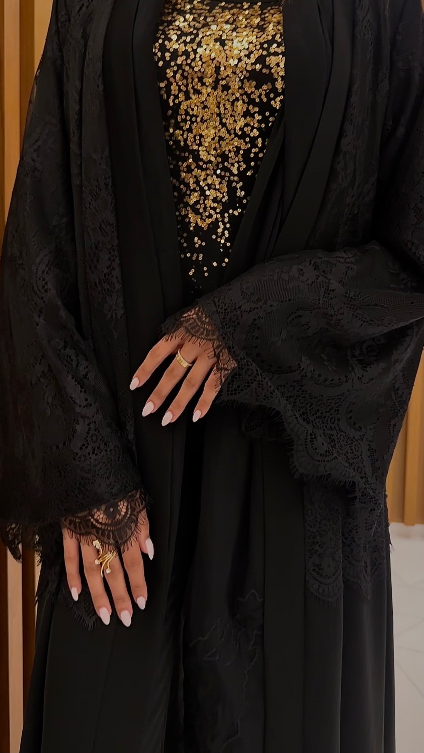 The lace abaya (all colors)