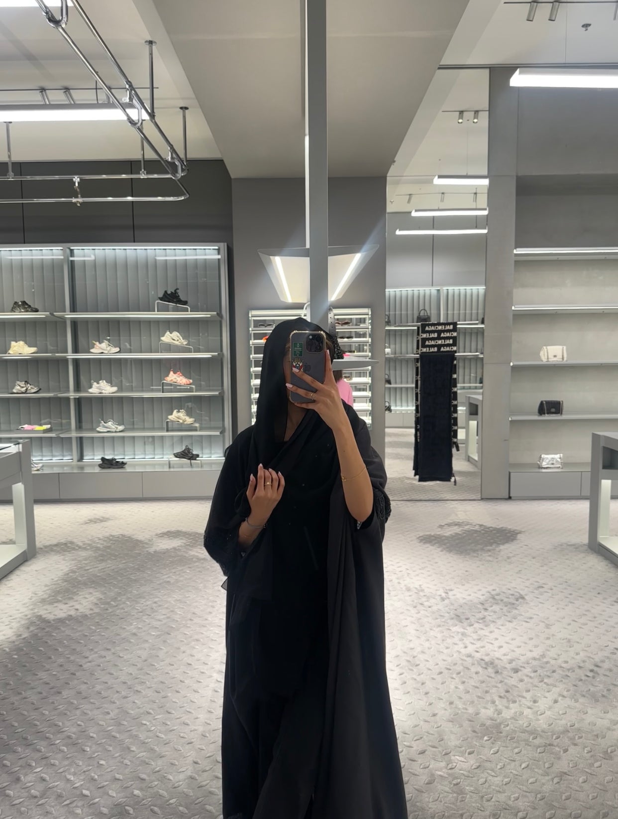 Black aljohara