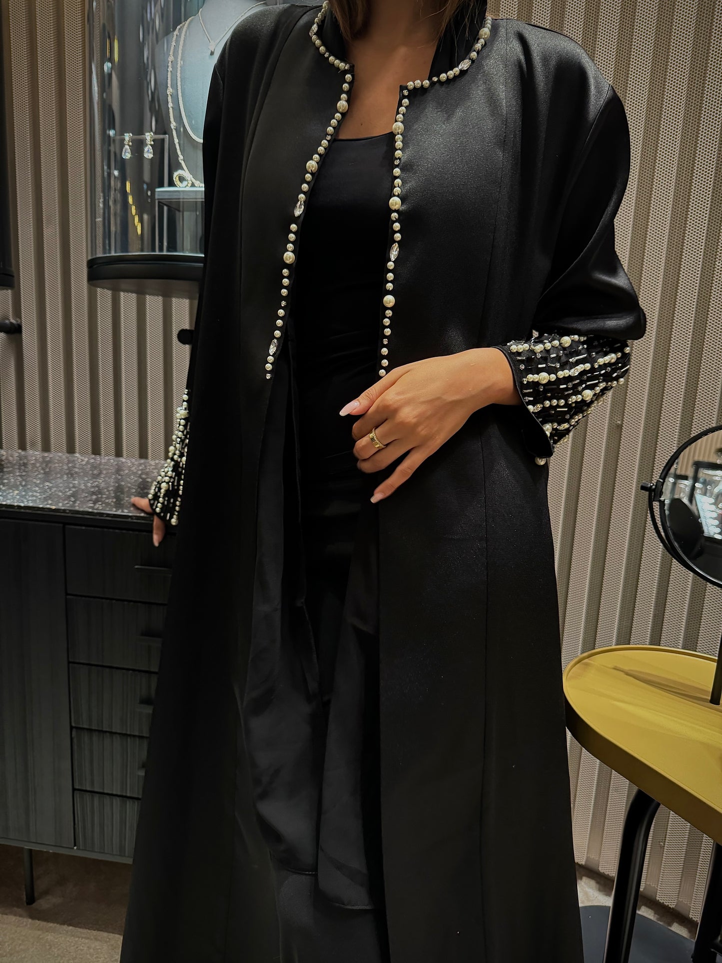 Al dana abaya