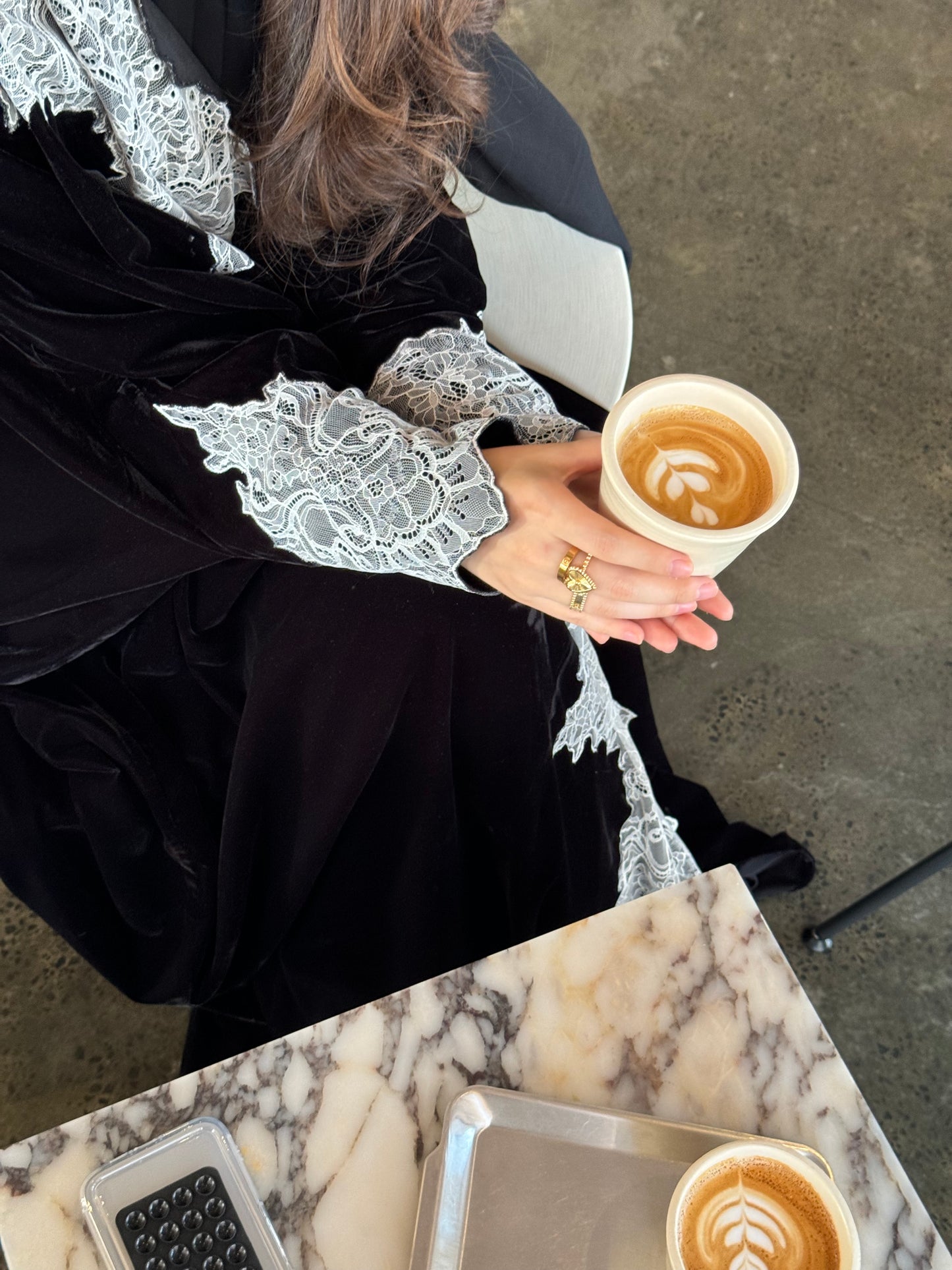 Winter whispers abaya