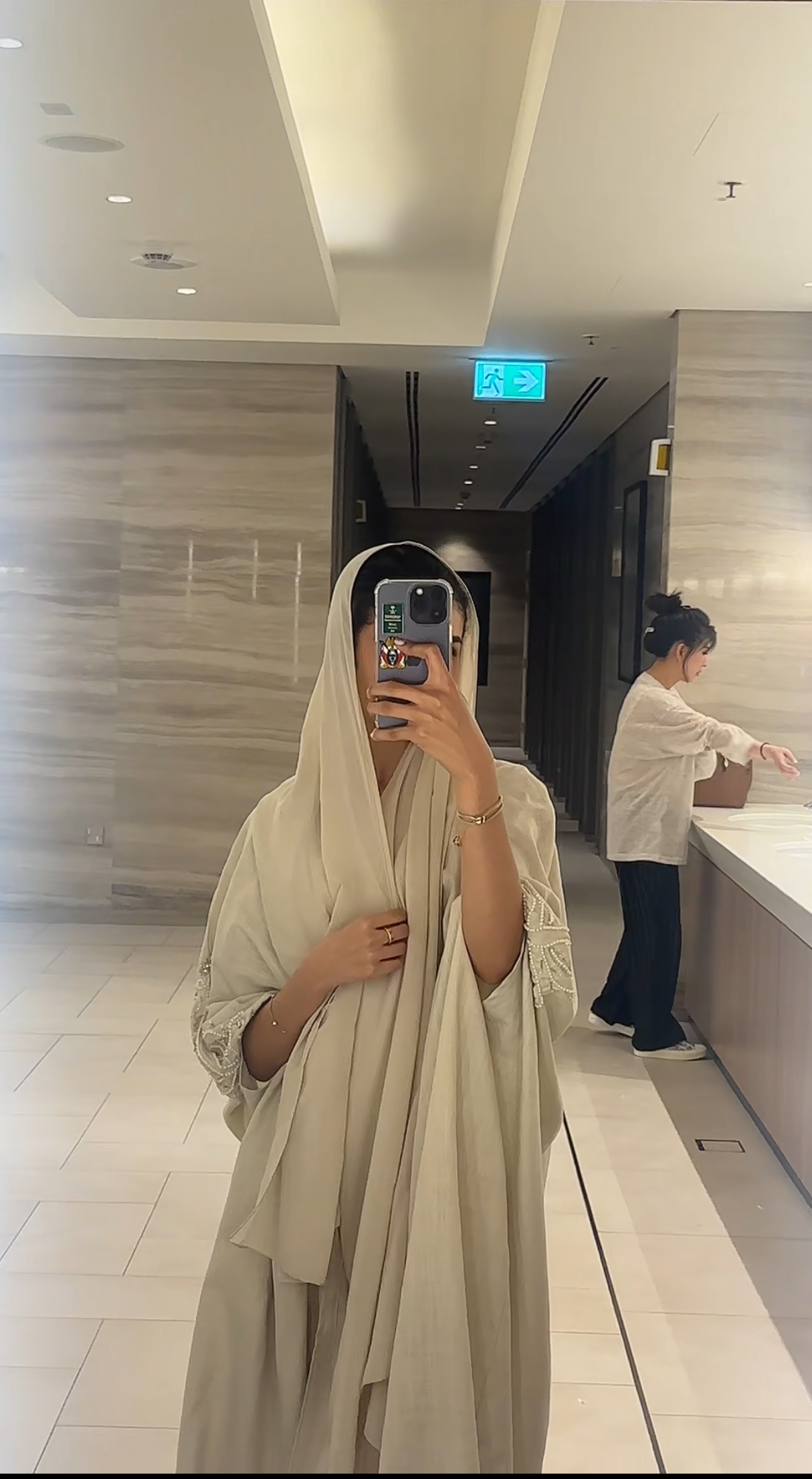 Aljohara abaya