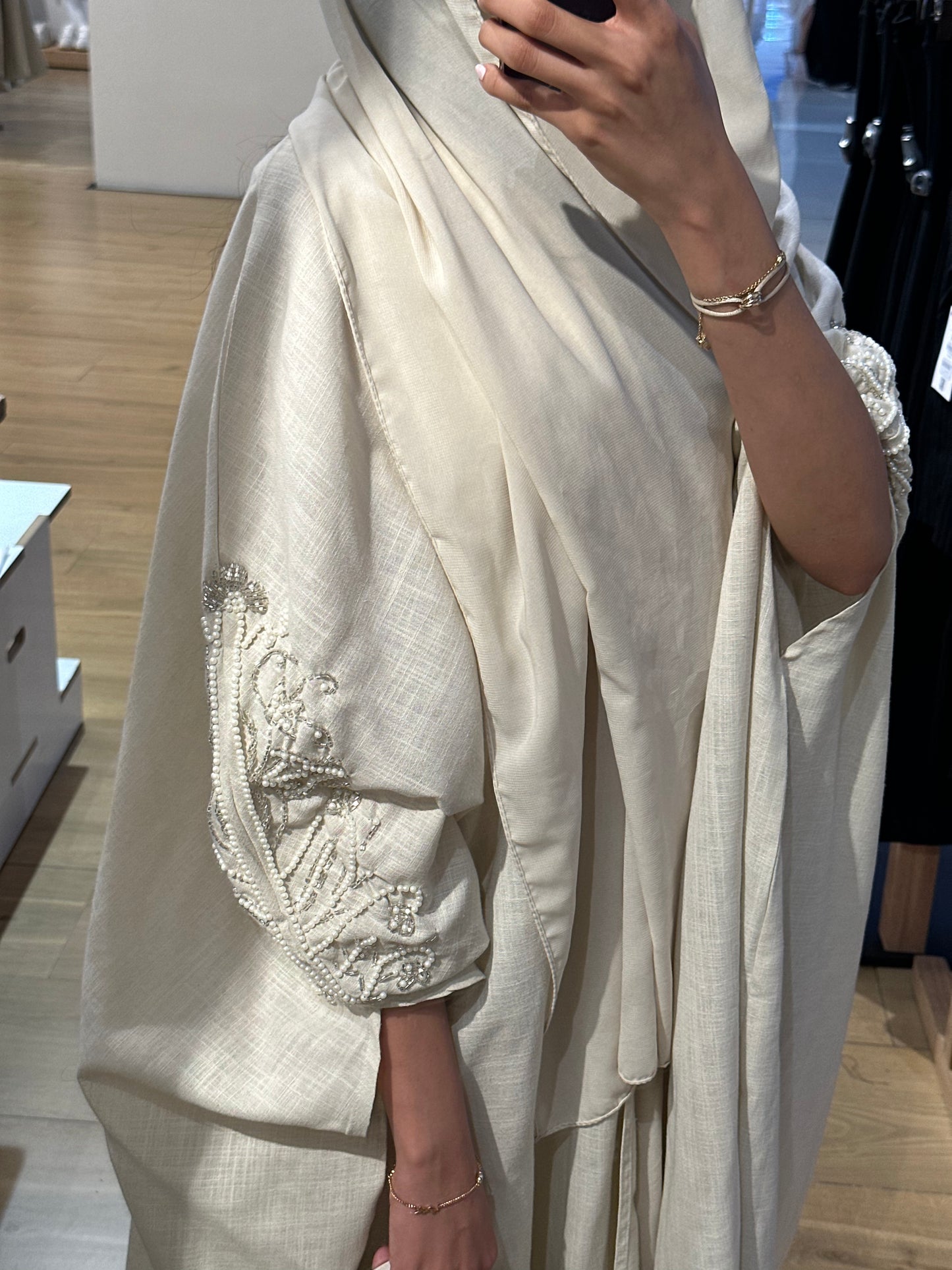 Aljohara abaya